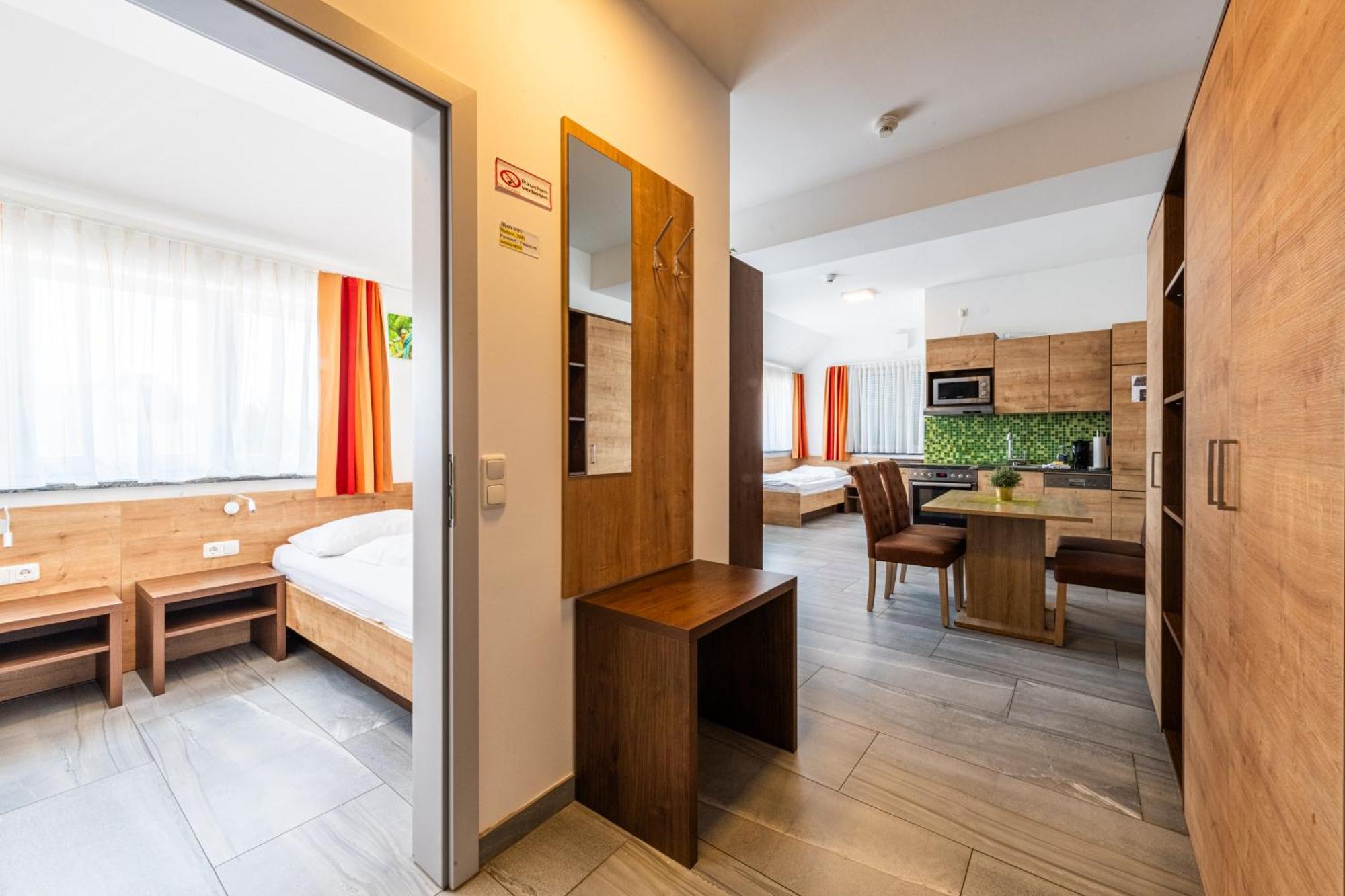 Wels Inn Hotel Экстерьер фото