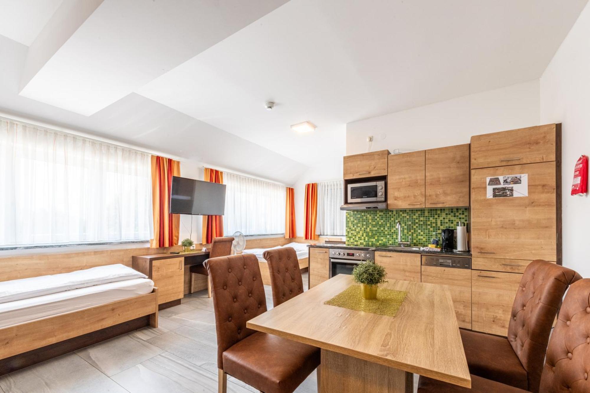 Wels Inn Hotel Экстерьер фото