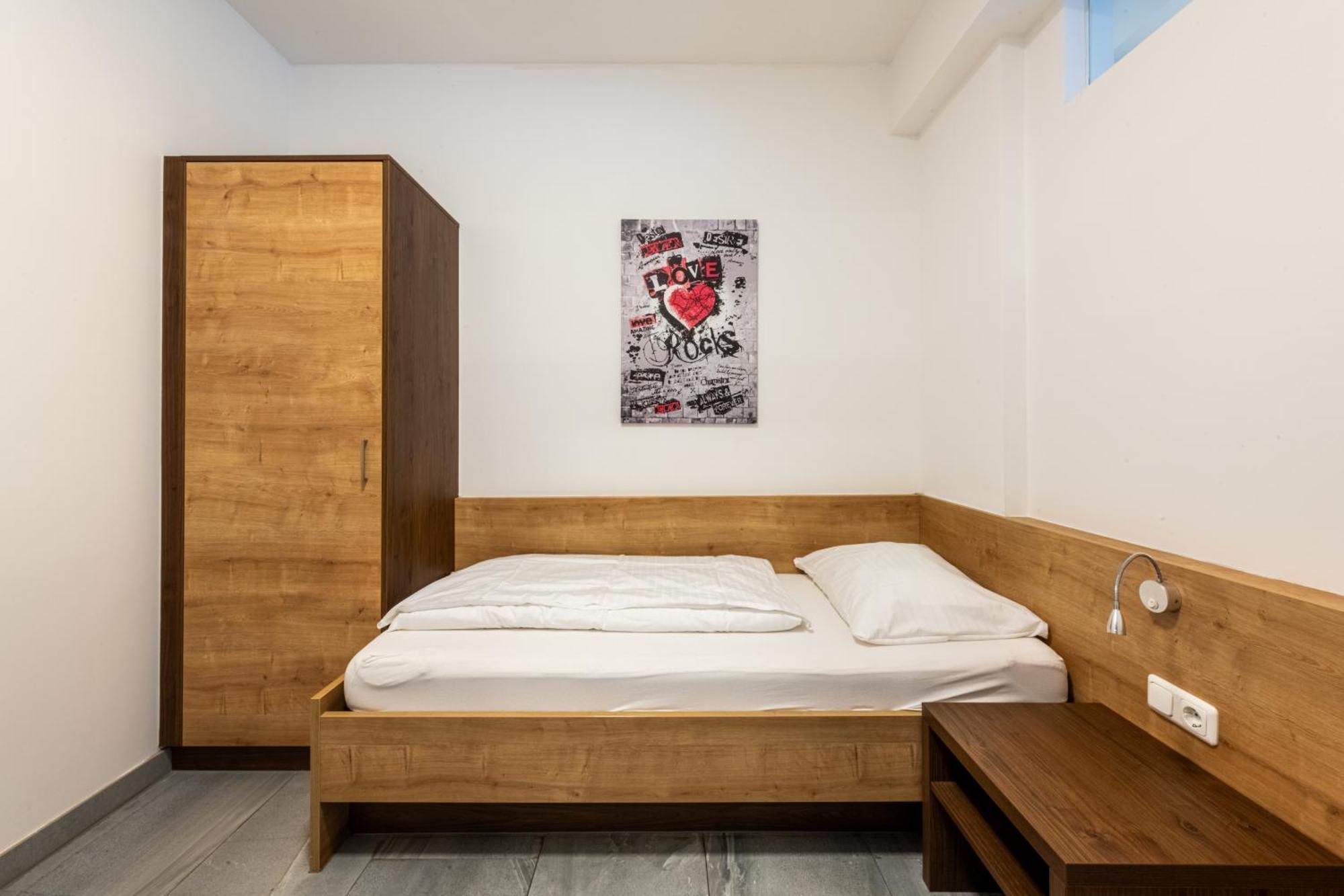Wels Inn Hotel Экстерьер фото