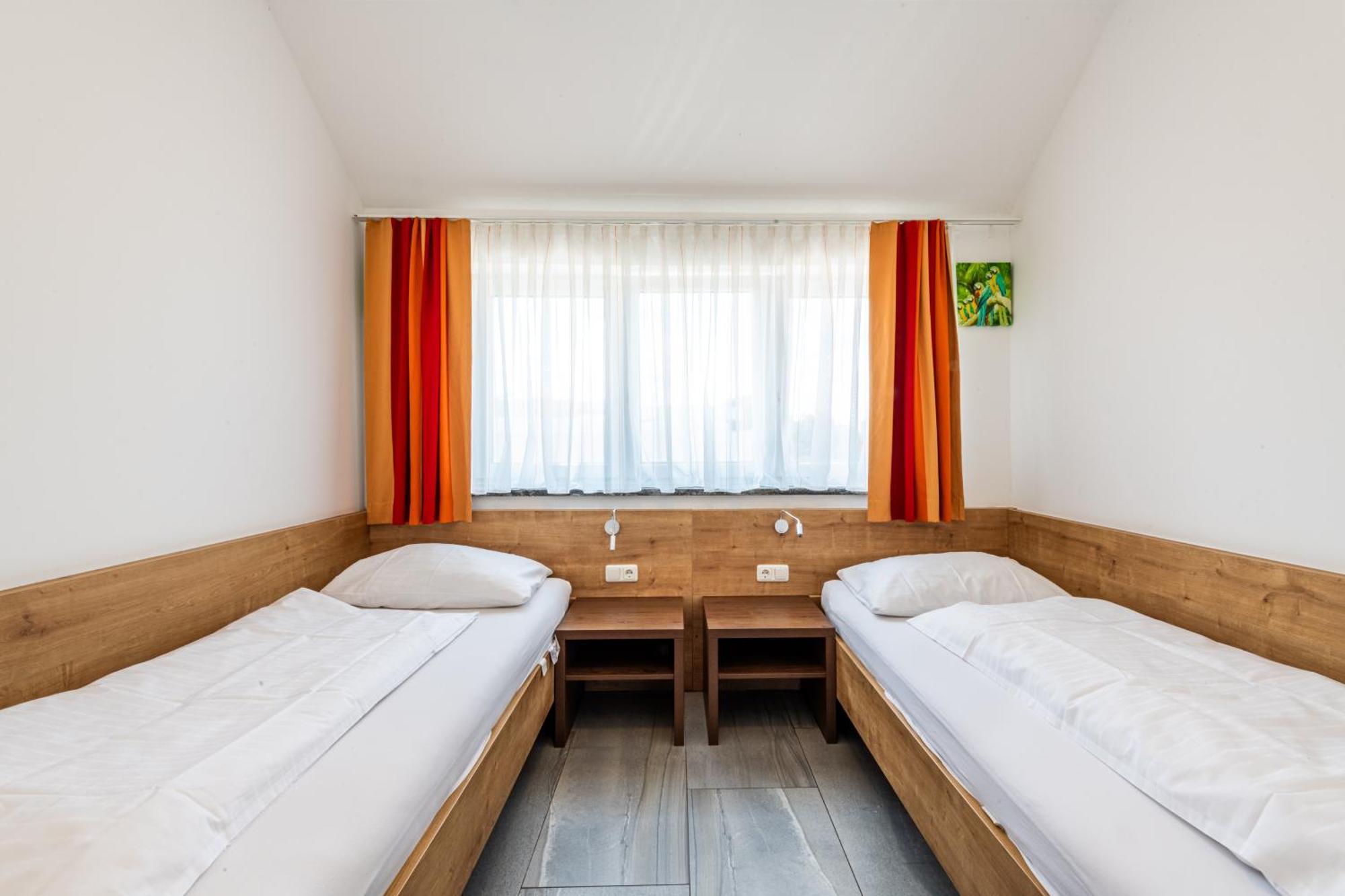 Wels Inn Hotel Экстерьер фото