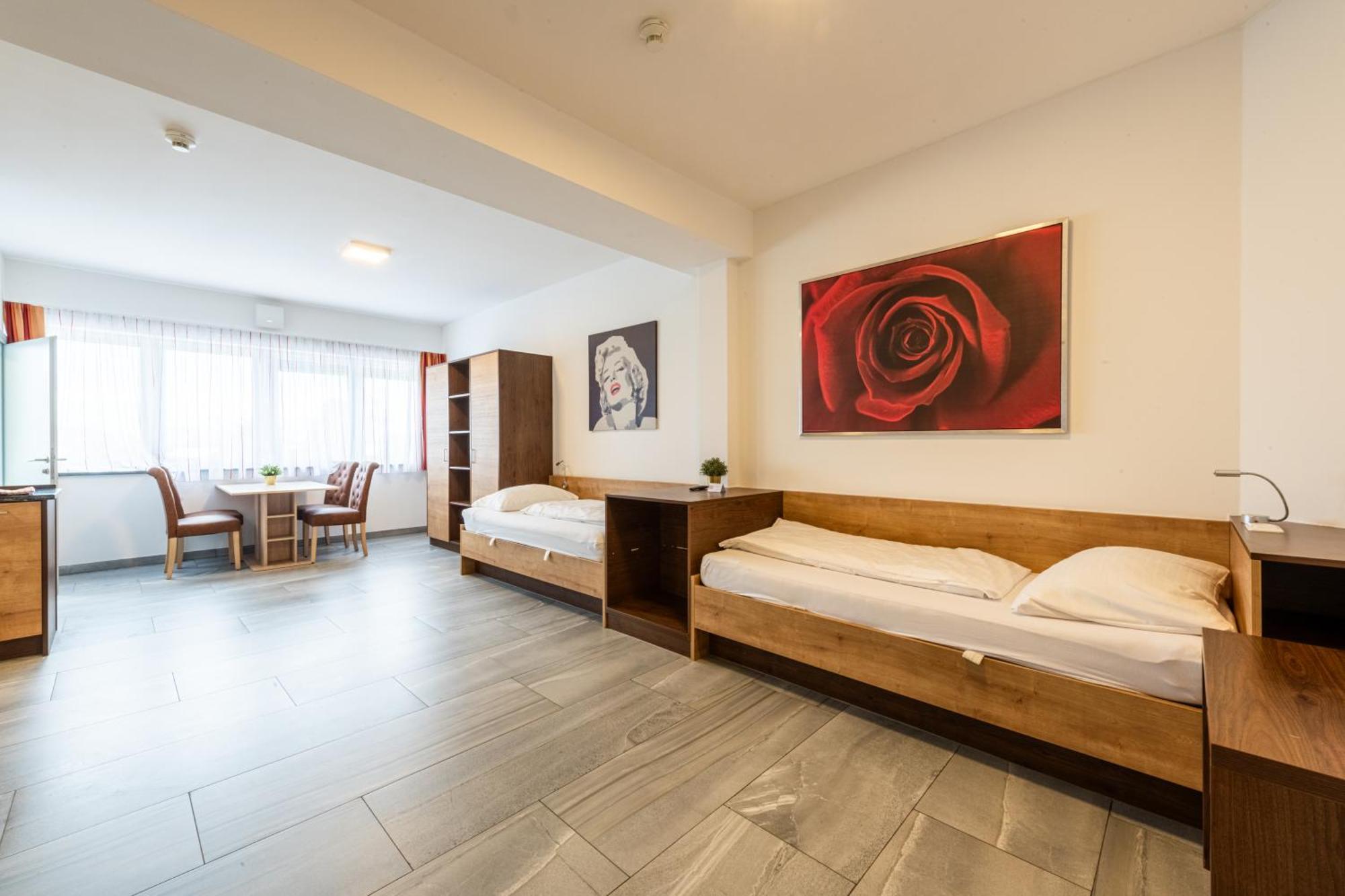 Wels Inn Hotel Экстерьер фото